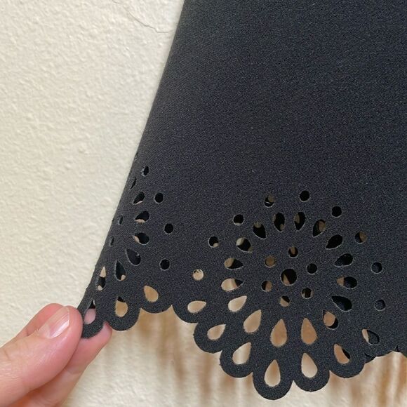 Loft Anne Taylor Black Scallop Trim Classic Fit & Flare Dress size 10 - Picture 5 of 8